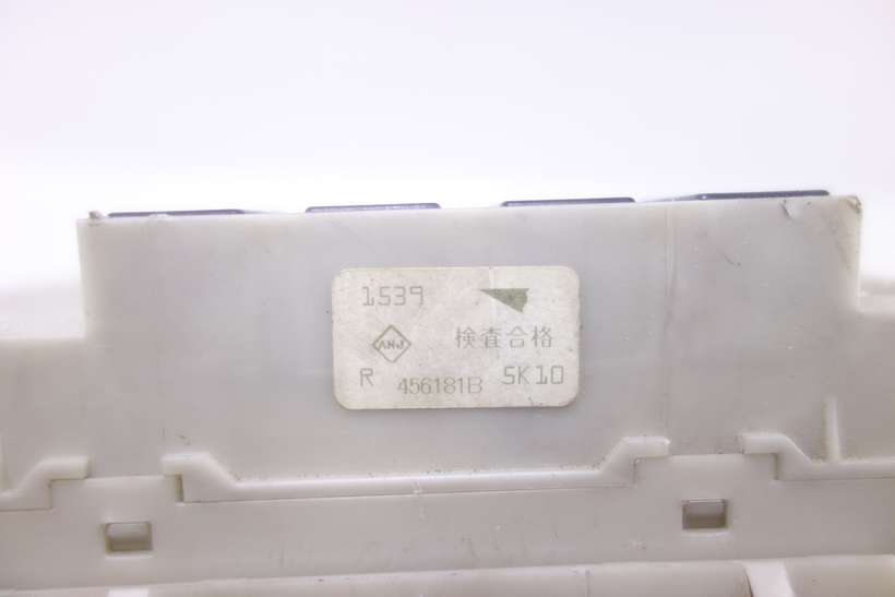 Caja de fusibles Renault Clio 456181B - foto 2