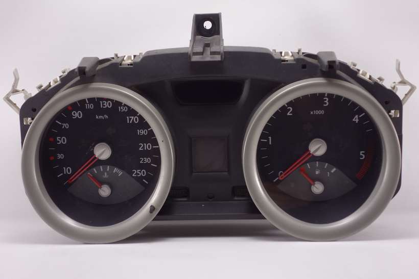 Cuadro de instrumentos Renault Megane 8200399700A 8200399700-A 2RPF14B115CQ 2RPF-14B115-CQ - foto 1