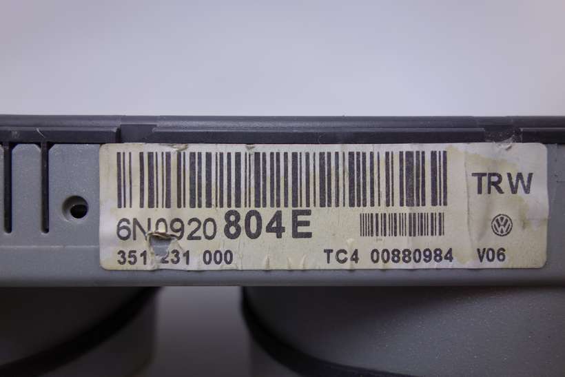 Cuadro de instrumentos VW Polo 6n2 6N0920804E 351231000 351 231 000 00880984 - foto 2