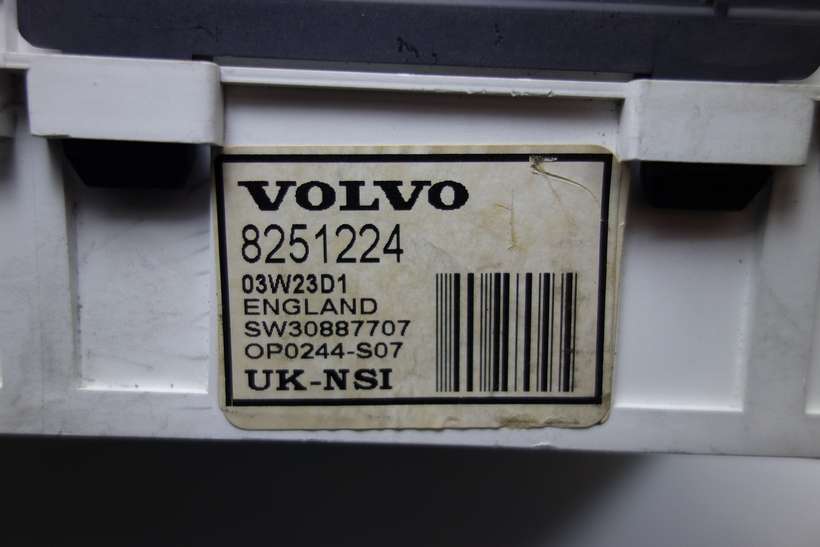 Cuadro de instrumentos Volvo S40 V40 8251224 03W23D1 SW30887707 - foto 3