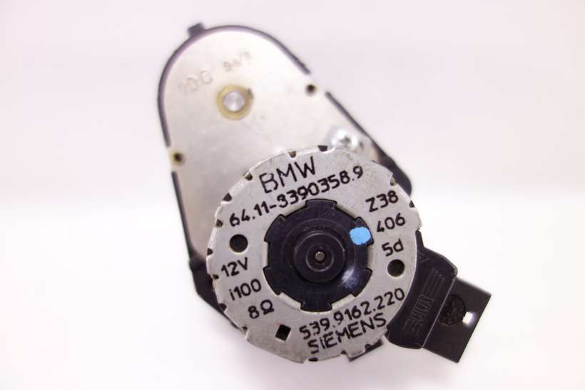 Servomotor de calefaccion BMW E38 641183903589 64.11-8390358.9 Siemens 5399162220 539.9162.220 - foto 1