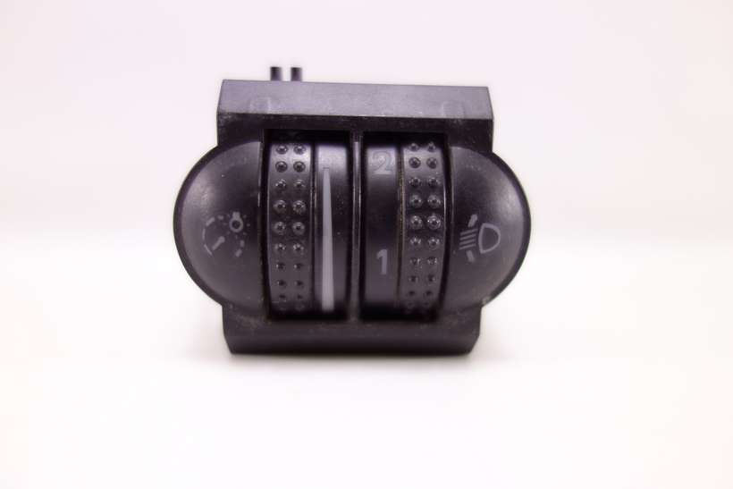 Interruptor de luz VW Polo 6X0941333A 6X0 941 333 A - foto 1