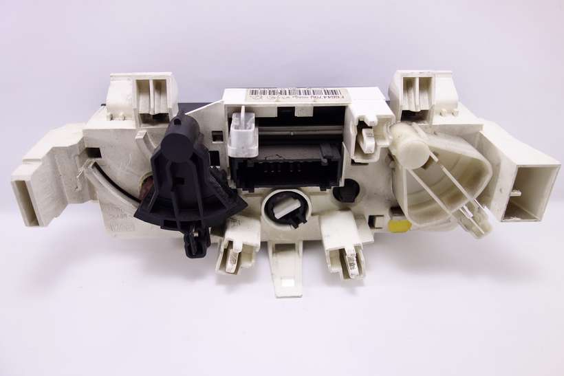Panel de clima Citroen C2 C3 F664479W 69300002 - foto 3