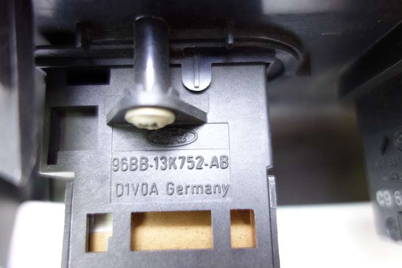 Interruptor de luz Ford Mondeo 96BB13K752AB 96BB-13K752-AB 96BB13K196CB 96BB 13K196 CB 97BB10B838AW 97BB 10B838 AW YS7110B838AAW YS71 10B838 AAW - foto 4