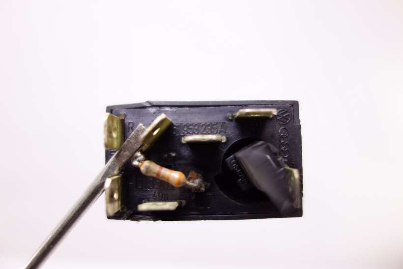 Interruptor de emergencia VW Golf Jetta 61953235A 61 953 235 A - foto 2