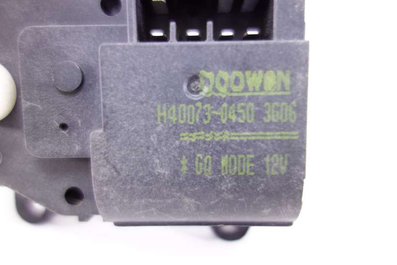 Servomotor de calefaccion Kia Carnival H4007304503G06 H40073-0450 3G06 - foto 1