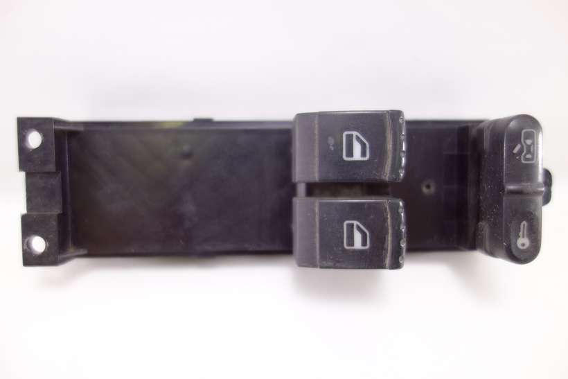 Interruptor de elevalunas VW Golf Seat 1J3959857B 1J3 959 857 B F005 S0 0071 - foto 1
