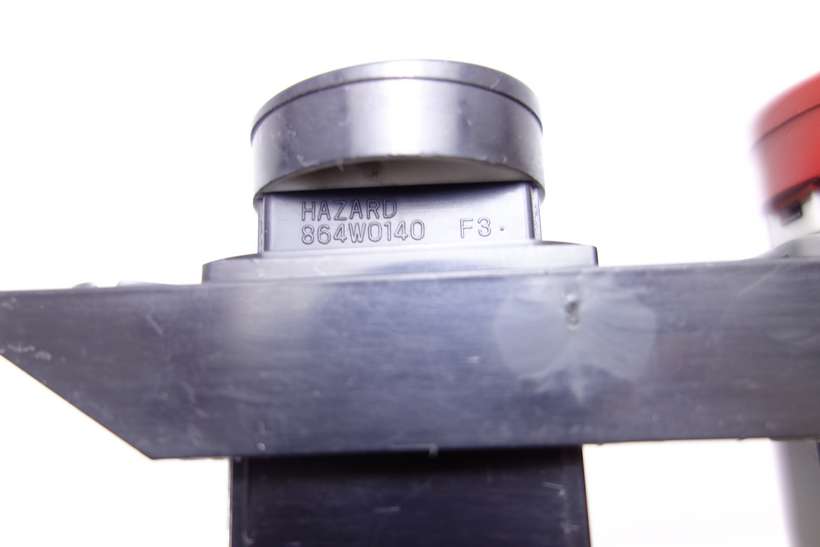 Interruptor de emergencia Hazard switch Hyundai KIA 864W0140F3 864W0140 F3 864W0140F1 864W0140 F1 - foto 2