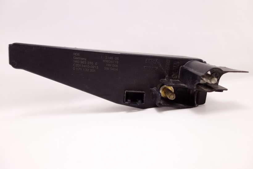 Módulo de calefaccion Audi VW Skoda 1K0963235E 1K0 963 235 E 0171132201 0 171 132 201 40934778 - foto 1