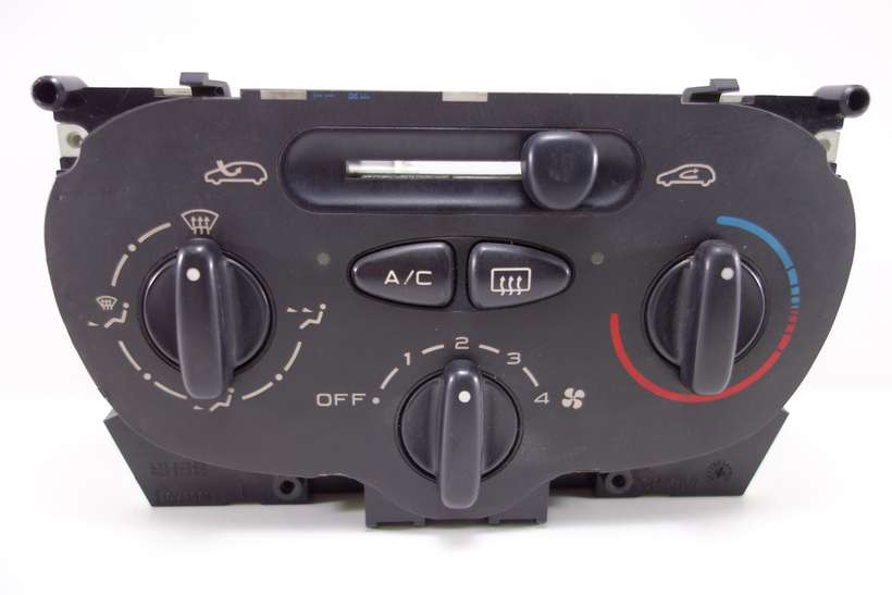 Panel de clima Peugeot 206 64138 1068701 10687-01 Behr - foto 1