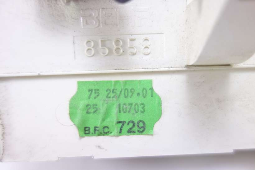 Panel de clima Peugeot 206 85858 1068701 106870-1 Behr - foto 3