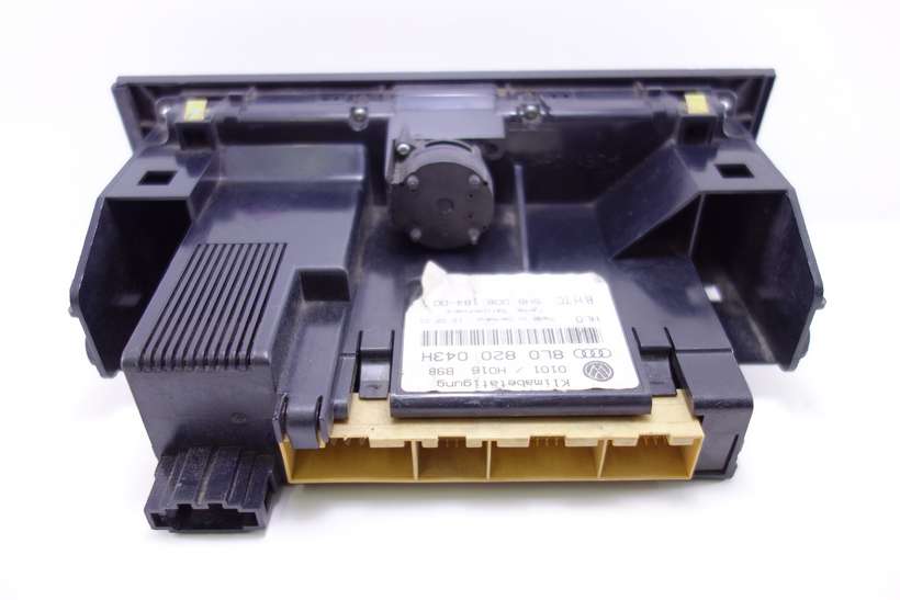 Panel de clima Audi A3 8L0820043H 8L0 820 043H 5HB00818400 5HB 008 184-00 - foto 2