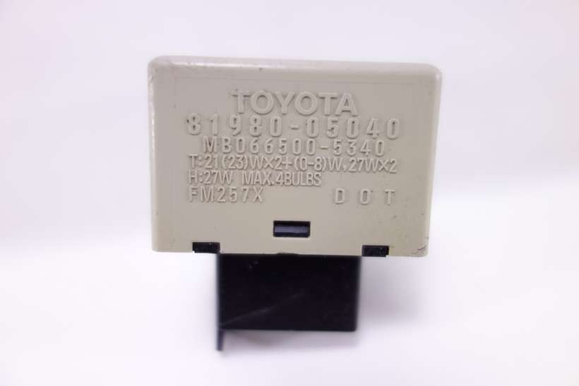 Relé Toyota Corolla MB0665005340 MB066500-5340 8198005040 81980-05040 - foto 1
