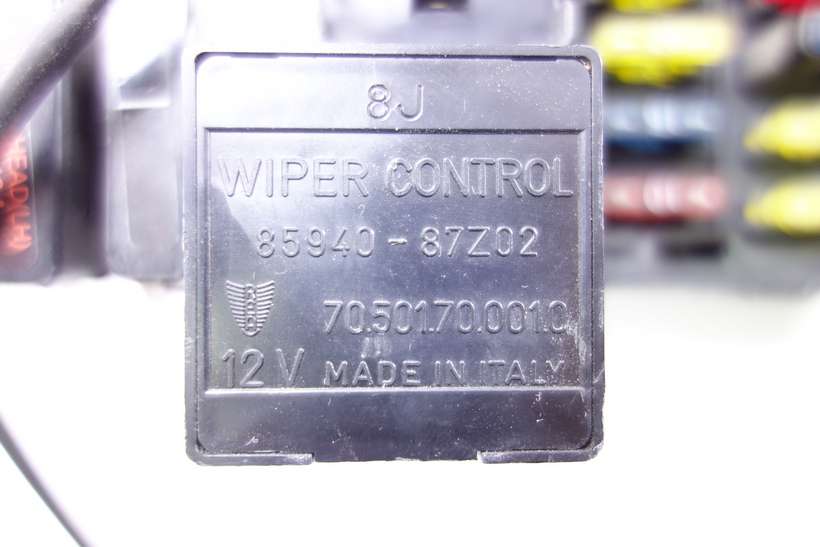 Caja de fusibles Daihatsu / Piaggio Porter 8260087539 82600-87539 8594087Z02 85940-87Z02 70501700010 70.501.70.001.0 - foto 4