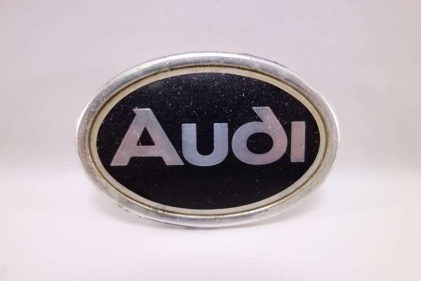 Emblema Audi 100 80 A4 A6 8D0853621 8D0 853 621 - foto 1