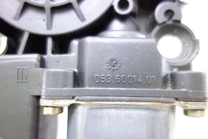 Motor de elevalunas Audi A3 103022100 103022-100 05073900 05 0739 00 114180102 114180-102 09021608 0536001401 053.60014.01 - foto 4