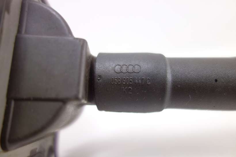 Bobina de encendido VW Volkswagen Seat Audi 058905447C 058 905 447 C 058905105 058 905 105 0040100013 0 040 100 013 - foto 2