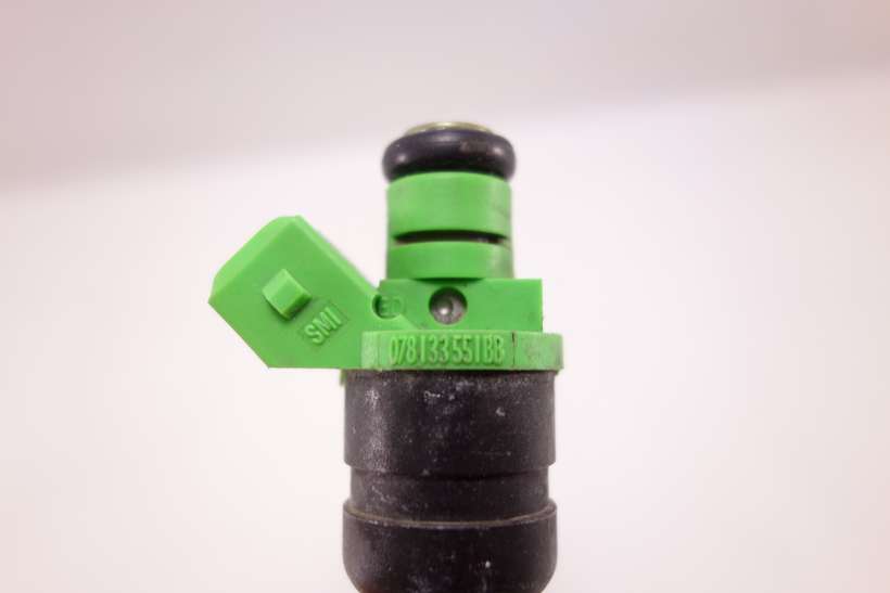 Inyector de combustible Audi A4 A5 A6 S4 078133551BB 078 133 551 BB - foto 2