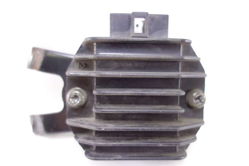 Modulo regulador de tension original Yamaha SH640E11 SH640E-11 - foto 1