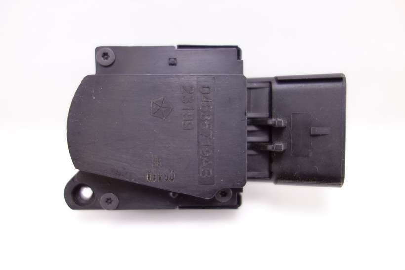 Interruptor encendido Chrysler Voyager 04685719AB - foto 1