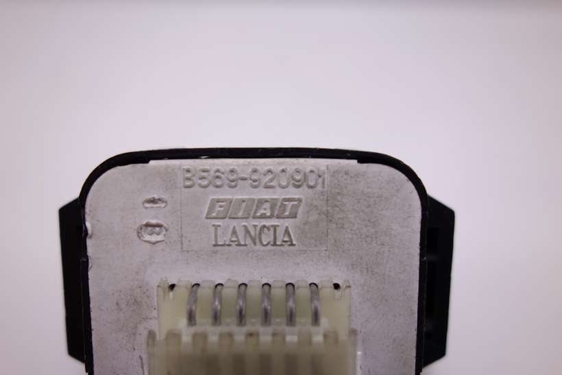 Interruptor de elevalunas Fiat Tipo B569920901 B5699 20901 - foto 2