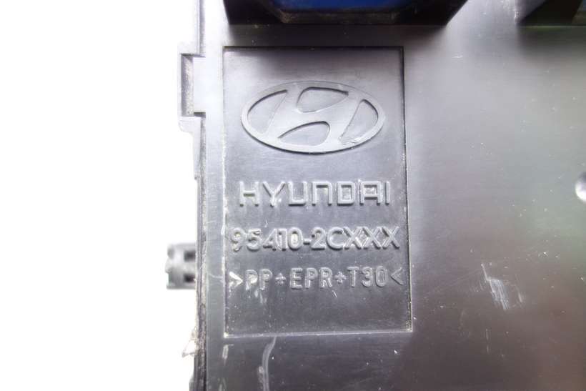 Caja de fusibles Hyundai Coupe 954102CXXX 95410-2CXXX 954802C110 95480 2C110 Bosch F005V00461 - foto 3