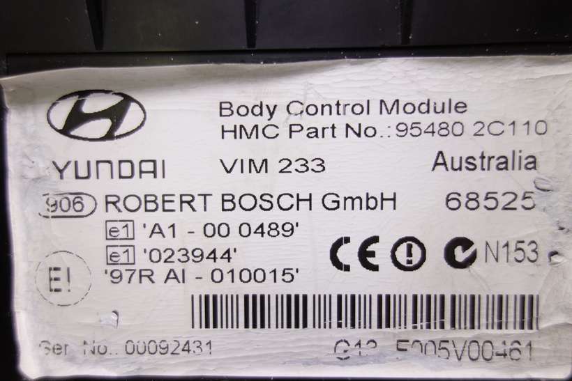 Caja de fusibles Hyundai Coupe 954102CXXX 95410-2CXXX 954802C110 95480 2C110 Bosch F005V00461 - foto 4