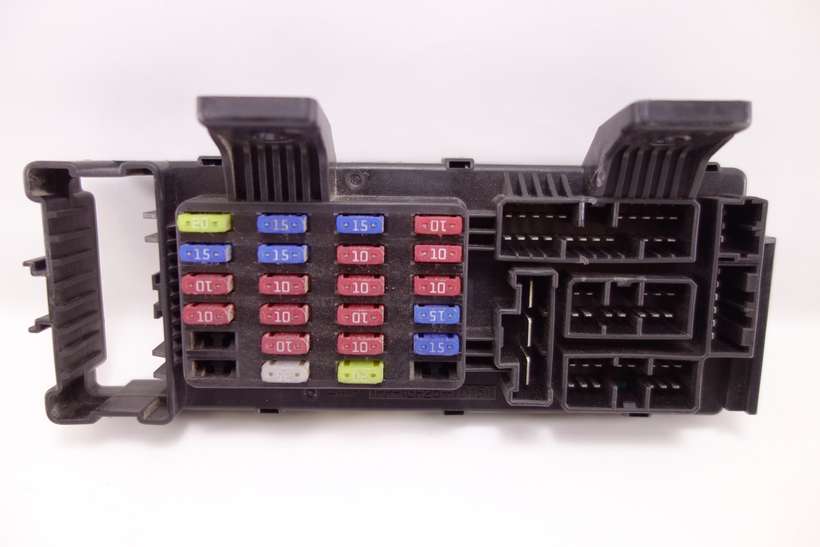 Caja de fusibles U100 05466N AK5202 U100AK5202 - foto 1