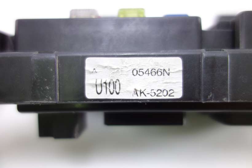 Caja de fusibles U100 05466N AK5202 U100AK5202 - foto 3