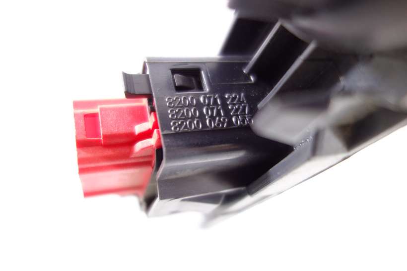 Panel central peligro Renault Clio 8200071224 8200 071 224 8200071227 8200 071 227 8200069055 8200 069 055 R6195340 R6 195 340 - foto 2