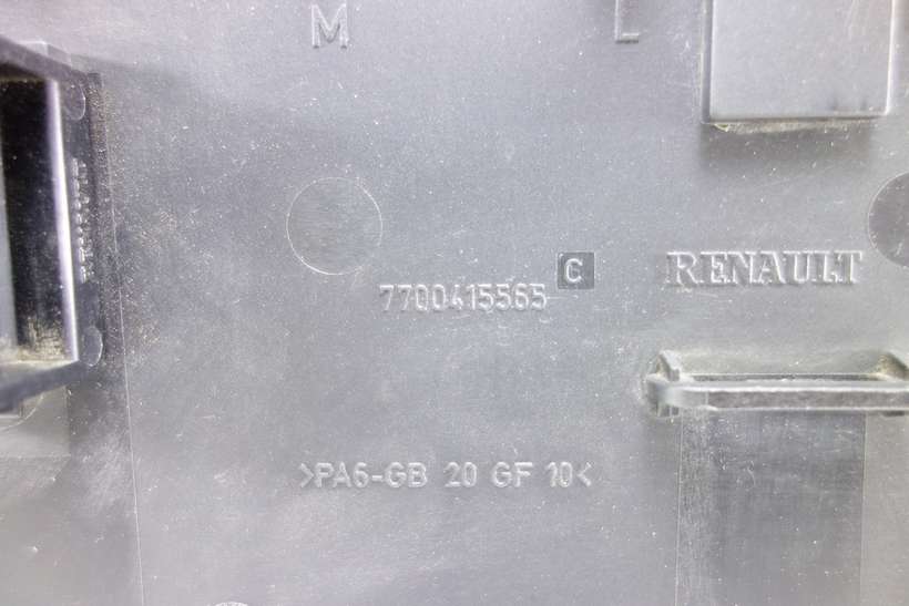 Caja de fusibles BMT Renault Clio - foto 3