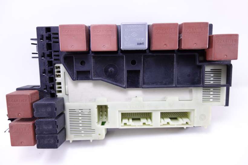Caja de fusibles Renault Clio 7700415565D 7700415565 D - foto 1