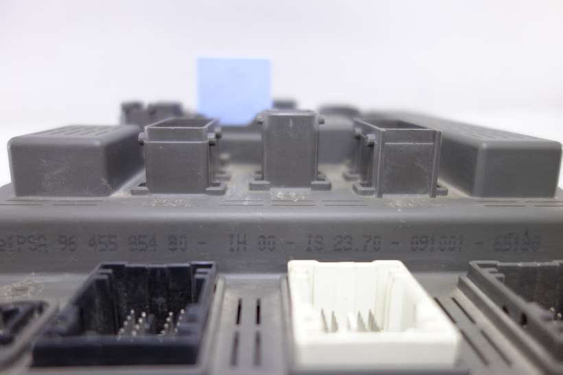 Caja de fusibles Peugeot 607 BSI 9645585480 96 455 854 80 - foto 2