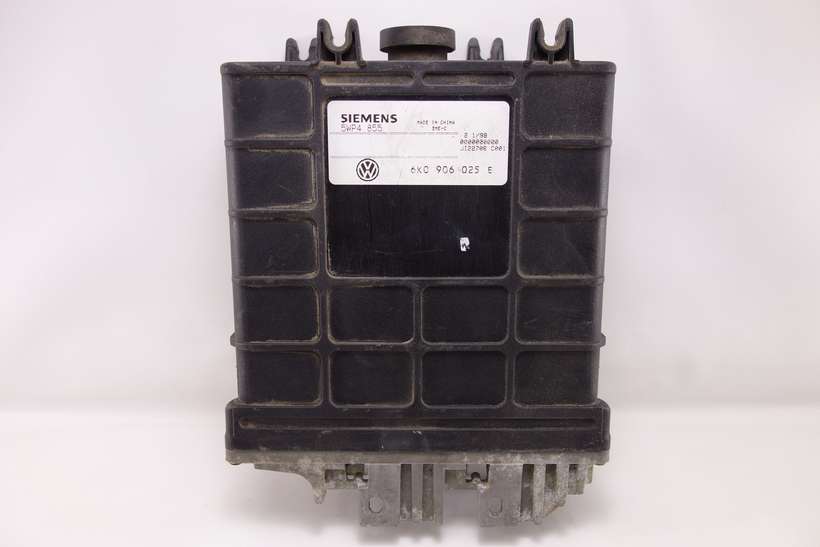 Centralita del motor VW Polo 6K0906025E 6K0 906 025 E 5WP4855 5WP4 855 - foto 1