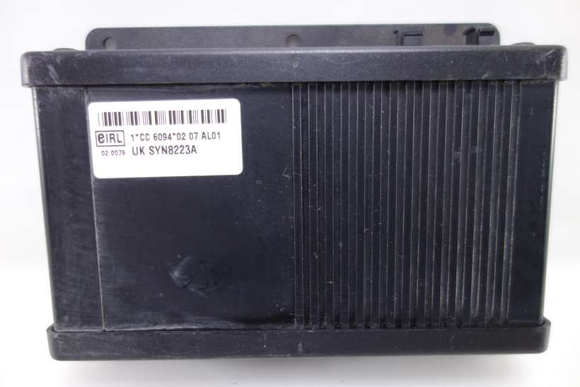 Modulo control de telefono BMW UKSYN8223A UK SYN8223A Motorola Nokia - foto 1