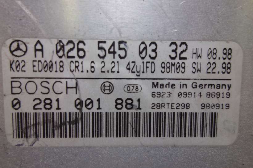 Centralita del motor Mercedes W202 C220 A0265450332 A 026 545 03 32 Bosch 0281001881 0 281 001 881 - foto 2