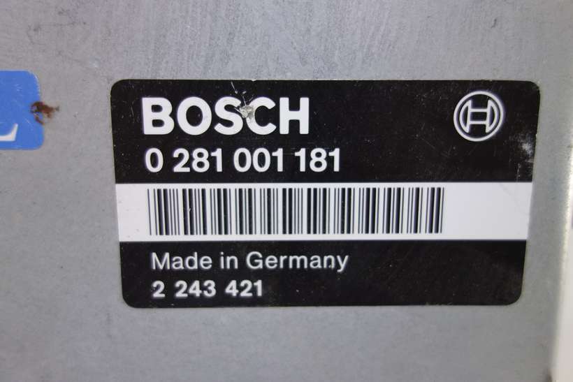 Centralita del motor BMW E34 E36 2243421 2 243 421 Bosch 0281001181 0 281 001 181 - foto 2