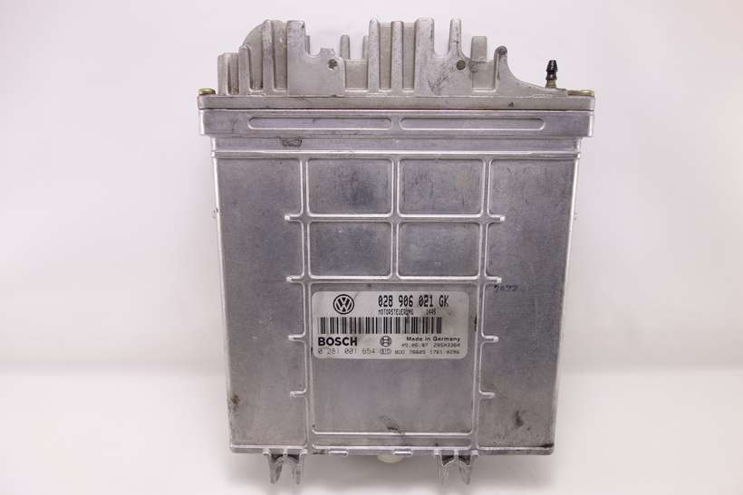 Centralita del motor VW Passat 028906021GK 028 906 021 GK Bosch 0281001654 0 281 001 654 - foto 1