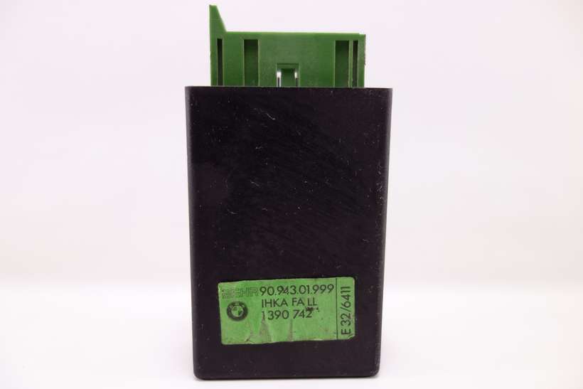 Modulo BMW E32 1390742 1 390 742 1378157 1 378 157 BEHR 9094301999 90.943.01.999 AMP 18287424 1-828742-4 - foto 1