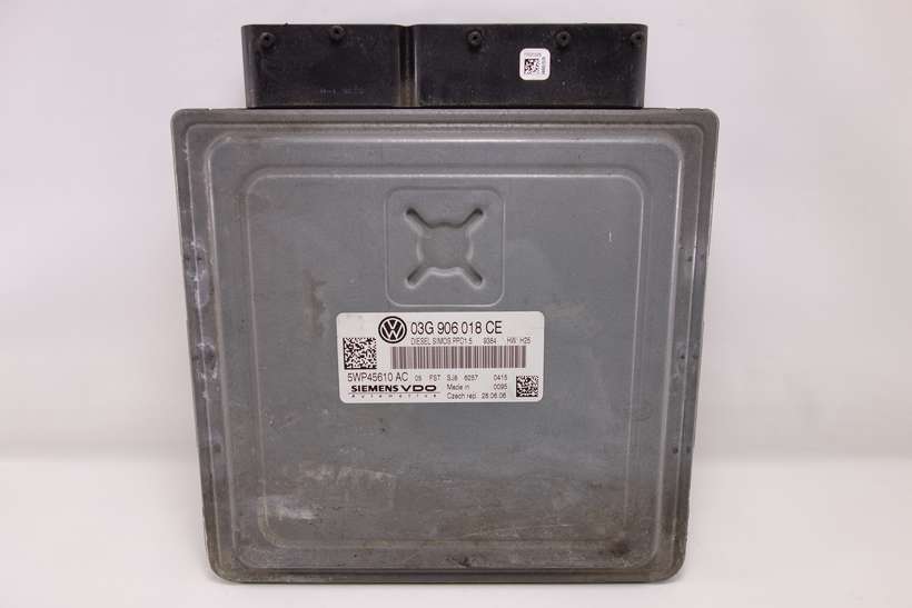 Centralita del motor Volkswagen Passat 03G906018CE 03G 906 Siemens 5WP45610AC 5WP45610 AC - foto 1