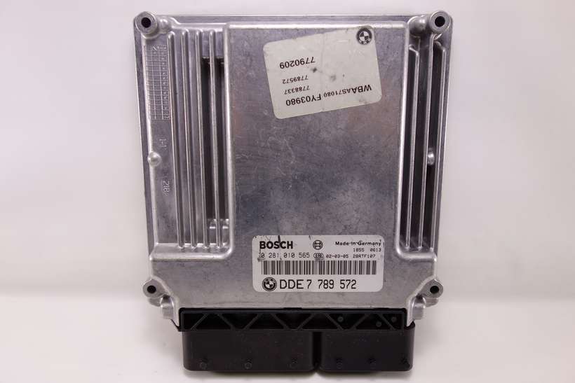 Centralita del motor BMW E46 DDE7789572 DDE 7 789 572 Bosch 0281010565 0 281 010 565 - foto 1
