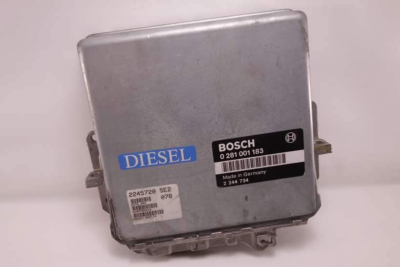 Centralita del motor BMW E34 2244734 2 244 734 Bosch 0281001183 0 281 001 183 - foto 1