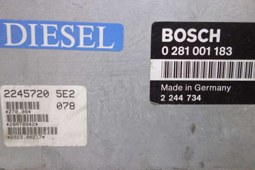 Centralita del motor BMW E34 2244734 2 244 734 Bosch 0281001183 0 281 001 183 - foto 2