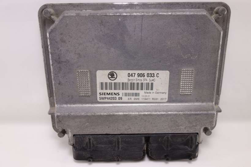 Centralita del motor Skoda Fabia 047906033C 047 906 033 C Siemens 5WP4420309 5WP44203 09 - foto 1