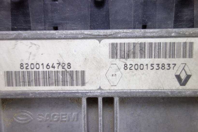 Centralita del motor Renault Laguna 8200153837 8200164728 Sagem - foto 2
