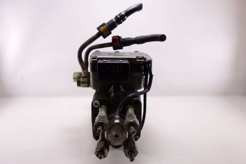 Bomba inyeccion Ford Fiesta Focus Transit YS6Q9A543RC YS6Q-9A543-RC Bosch 0470004006 - foto 3