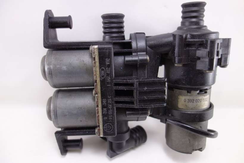Válvula adicional bomba de agua BMW E38 1147412102 1 147 412 102 Bosch 0392020033 0 392 020 033 8391348 8 391 348 - foto 1