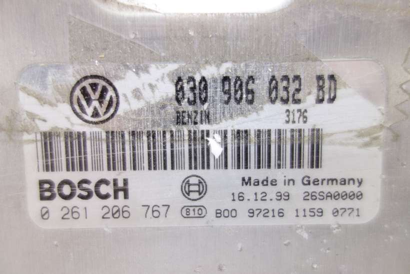 Centralita del motor VW Polo 030906032BD 030 906 032 BD - foto 2