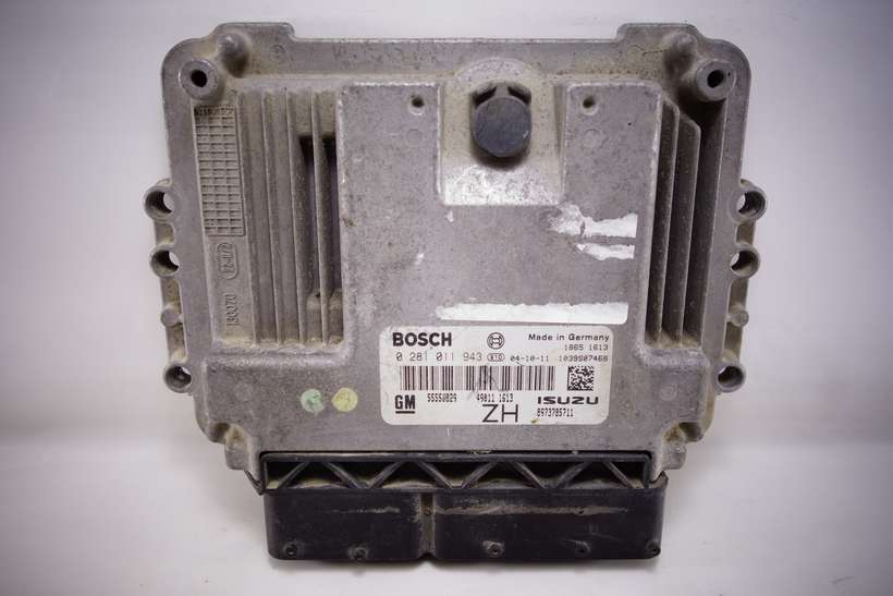 Centralita del motor Opel Astra 8973785711 55556829 BOSCH 0281011943 ZH ISUZU - foto 1