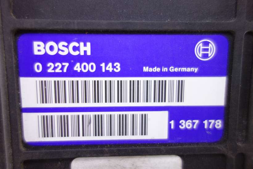 Centralita del motor Volvo 1367178 1367178 Bosch 0227400143 0 227 400 143 - foto 2